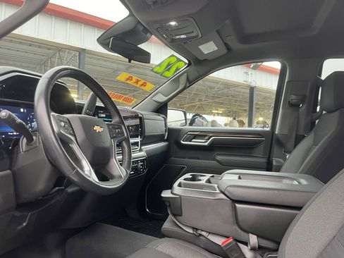 Used 2022 Chevrolet Silverado 1500 LT image 18