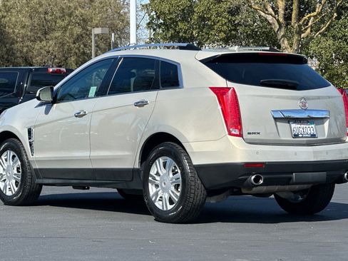 Used 2011 Cadillac SRX Luxury image 5