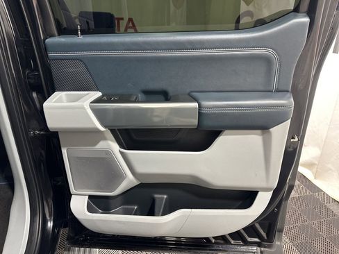 Used 2022 Ford F150 Limited image 14