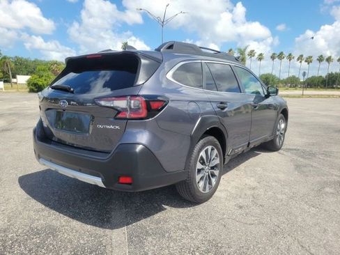 Used 2023 Subaru Outback Limited AWD/4WD image 5