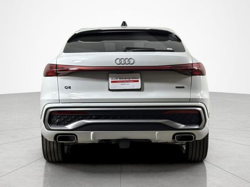 Used 2025 Audi Q5 Premium Plus w/ Premium Plus AWD/4WD image 4