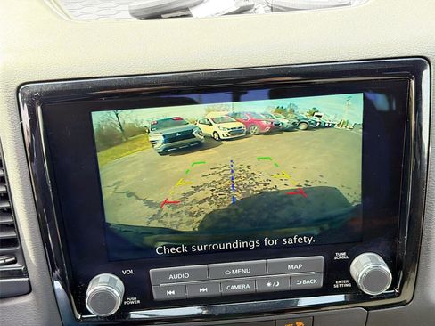 Used 2024 Nissan Frontier PRO-4X w/ Off-Road Protection Package image 16