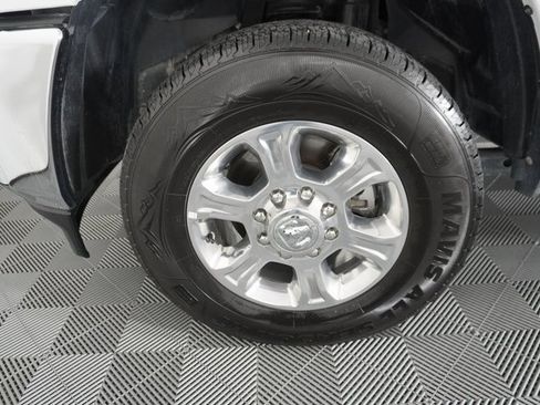 Used 2024 RAM 2500 Big Horn image 17