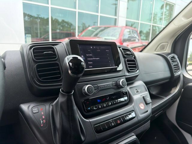 Used 2025 RAM ProMaster 2500 w/ Convenience Group FWD image 12