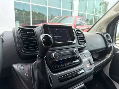 Used 2025 RAM ProMaster 2500 w/ Convenience Group FWD image 12