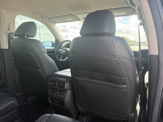 Used 2025 Honda Pilot EX-L image 18