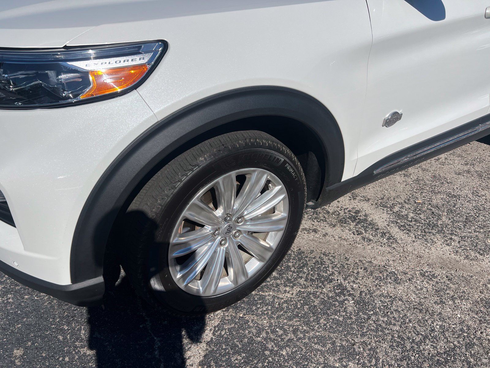 Used 2024 Ford Explorer King Ranch w/ Technology Package RWD image 12