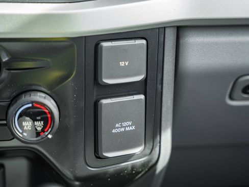 New 2026 Ford F550 4x4 Crew Cab image 33
