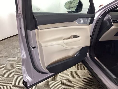 New 2026 Volvo EX90 Ultra image 16