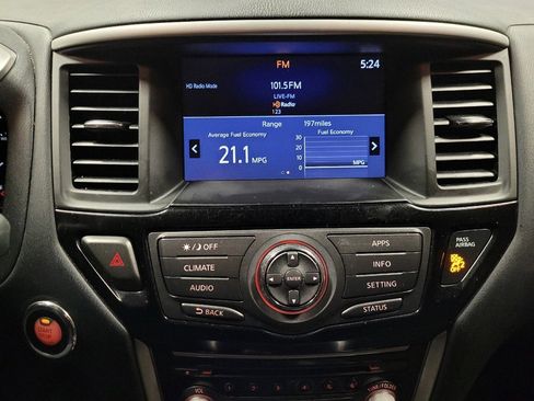 Used 2020 Nissan Pathfinder S image 25