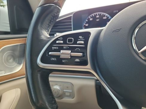 Used 2022 Mercedes-Benz GLS 450 4MATIC image 23