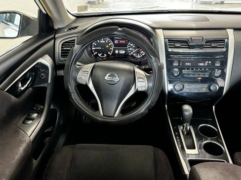 Used 2013 Nissan Altima 2.5 S image 9