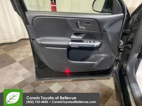 Used 2023 Mercedes-Benz GLB 250 4MATIC image 10