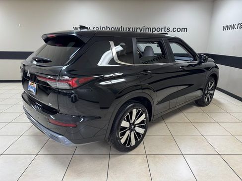 New 2026 Mitsubishi Outlander SE image 6