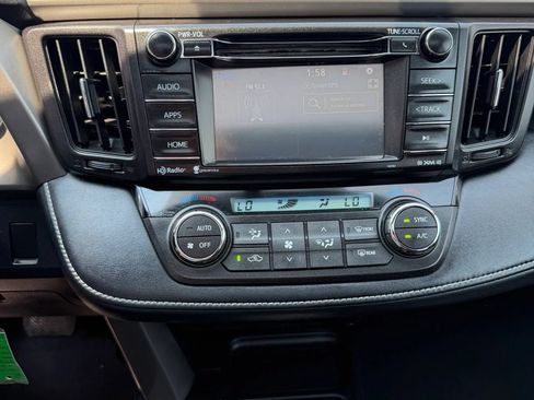 Used 2016 Toyota RAV4 XLE AWD/4WD image 25