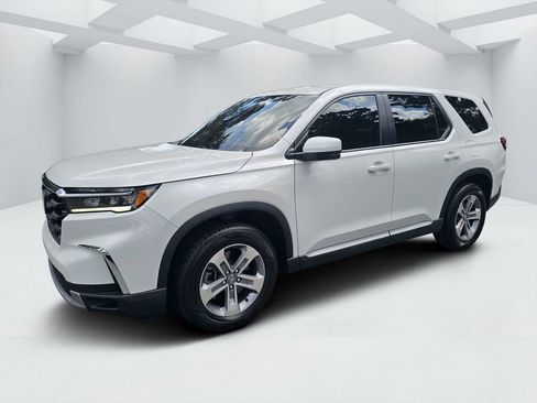 Used 2025 Honda Pilot EX-L image 7