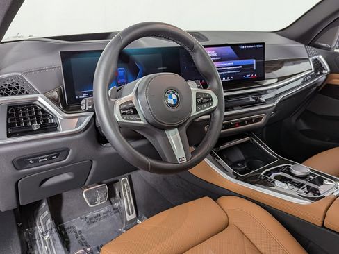 Used 2025 BMW X5 xDrive40i w/ M Sport Package AWD/4WD image 20