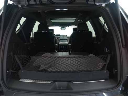 Used 2025 GMC Yukon Denali Ultimate w/ LPO, Floor Liner Package AWD/4WD image 24
