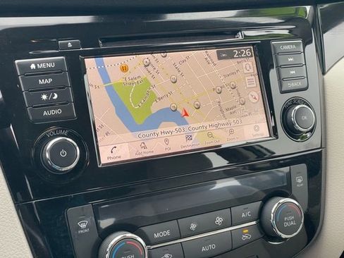 Certified 2022 Nissan Rogue Sport SL AWD/4WD image 16
