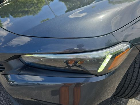 Used 2024 Honda Civic Sport image 28