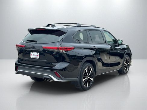 Used 2021 Toyota Highlander XSE image 5