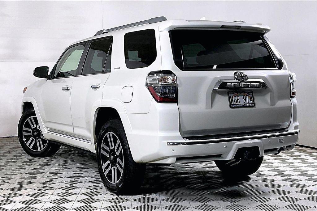 Used 2022 Toyota 4Runner Limited AWD/4WD image 13