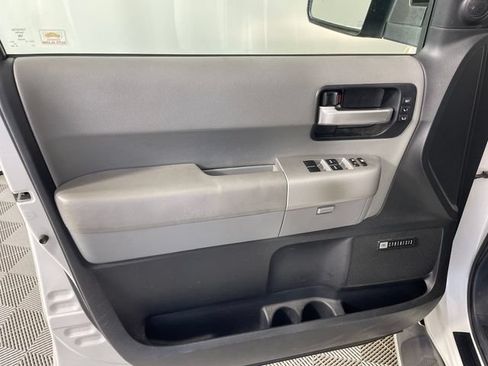 Used 2008 Toyota Sequoia Platinum AWD/4WD image 11