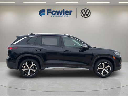 New 2026 Volkswagen Tiguan SE AWD/4WD image 8