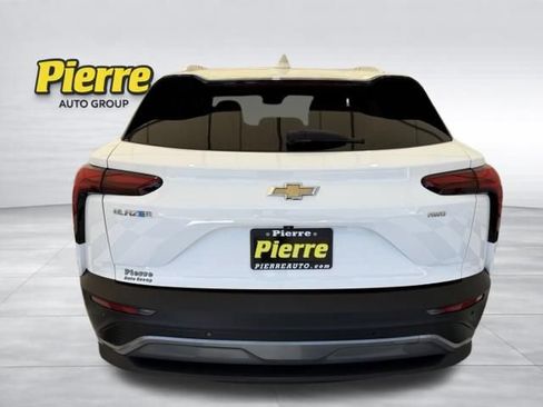 Used 2024 Chevrolet Blazer EV LT AWD/4WD image 3