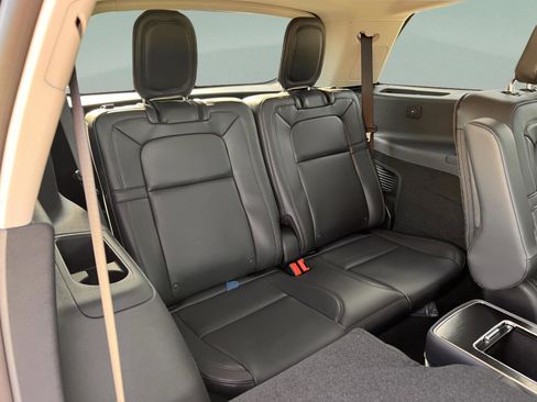 New 2026 Lincoln Aviator Reserve AWD/4WD image 26