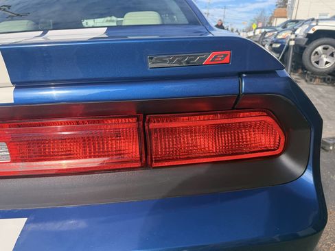 Used 2011 Dodge Challenger SRT8 image 7