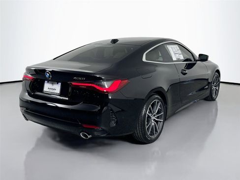 Used 2026 BMW 430i xDrive Coupe w/ Parking Assistance Package AWD/4WD image 5