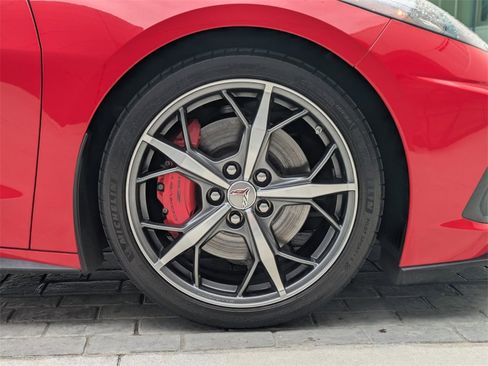 Used 2021 Chevrolet Corvette Stingray Premium Conv w/ Z51 Performance Package image 11