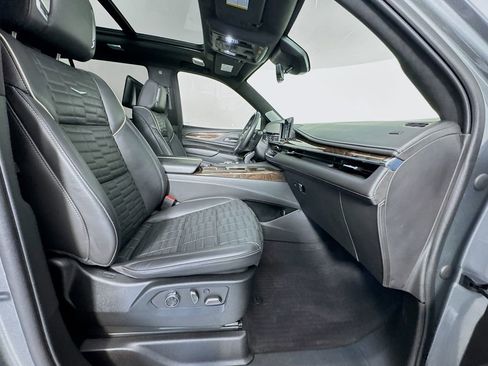 Used 2022 Cadillac Escalade Sport Platinum image 28