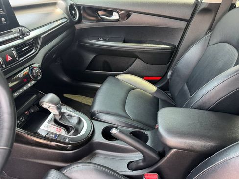 Used 2019 Kia Forte EX FWD image 12