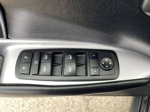 Used 2015 Dodge Journey SXT w/ Flexible Seating Group FWD image 27