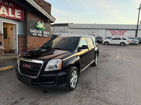 Used 2017 GMC Terrain SLE image 1