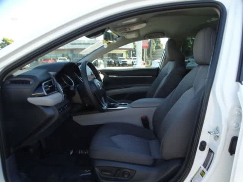 Used 2024 Toyota Camry LE image 17