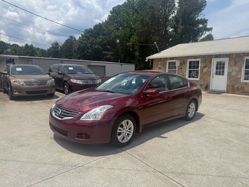 Used 2012 Nissan Altima 2.5 S w/ 20th Anniversary Pkg FWD image 3