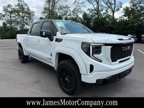 Used 2022 GMC Sierra 1500 AT4 w/ AT4 Premium Package AWD/4WD image 4