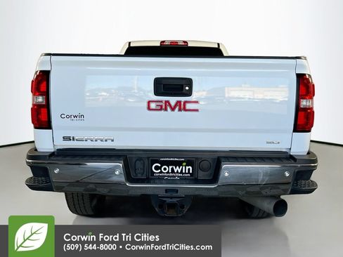Used 2017 GMC Sierra 2500 SLT w/ Duramax Plus Package AWD/4WD image 14