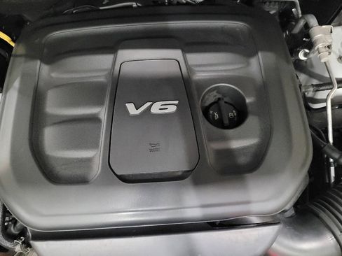 Used 2018 Jeep Grand Cherokee Laredo AWD/4WD image 30