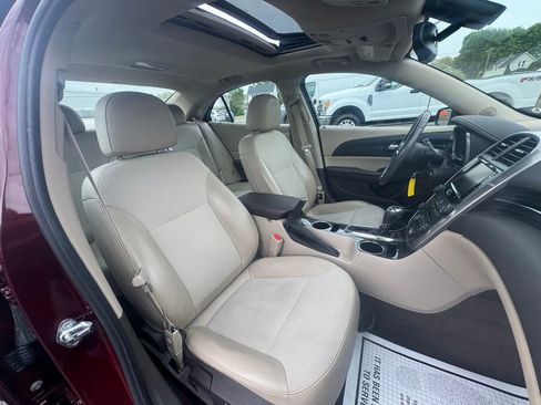 Used 2015 Chevrolet Malibu LT FWD image 23