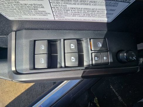 Used 2019 Toyota Tacoma TRD Off-Road image 27