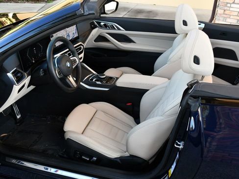 Used 2024 BMW M440i Convertible w/ Premium Package image 55