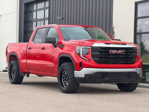 Used 2023 GMC Sierra 1500 Pro w/ Pro Value Package AWD/4WD image 4