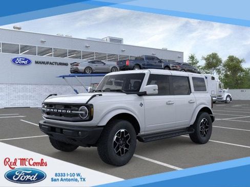 New 2025 Ford Bronco Outer Banks image 1