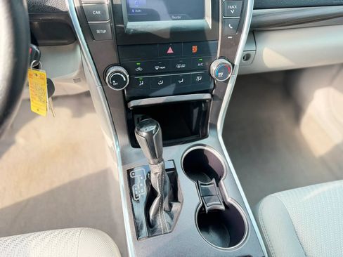 Used 2015 Toyota Camry LE FWD image 20