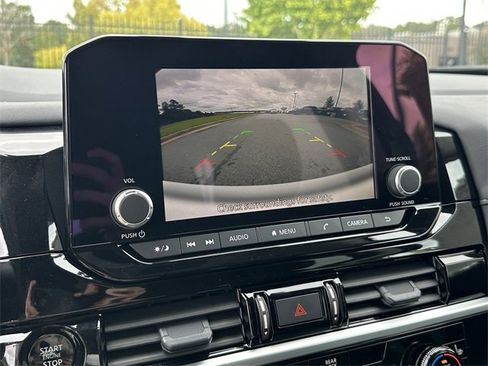 New 2025 Nissan Pathfinder SV w/ SV Premium Package image 25