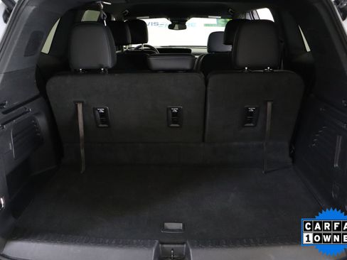 Used 2025 Buick Enclave Sport Touring image 9